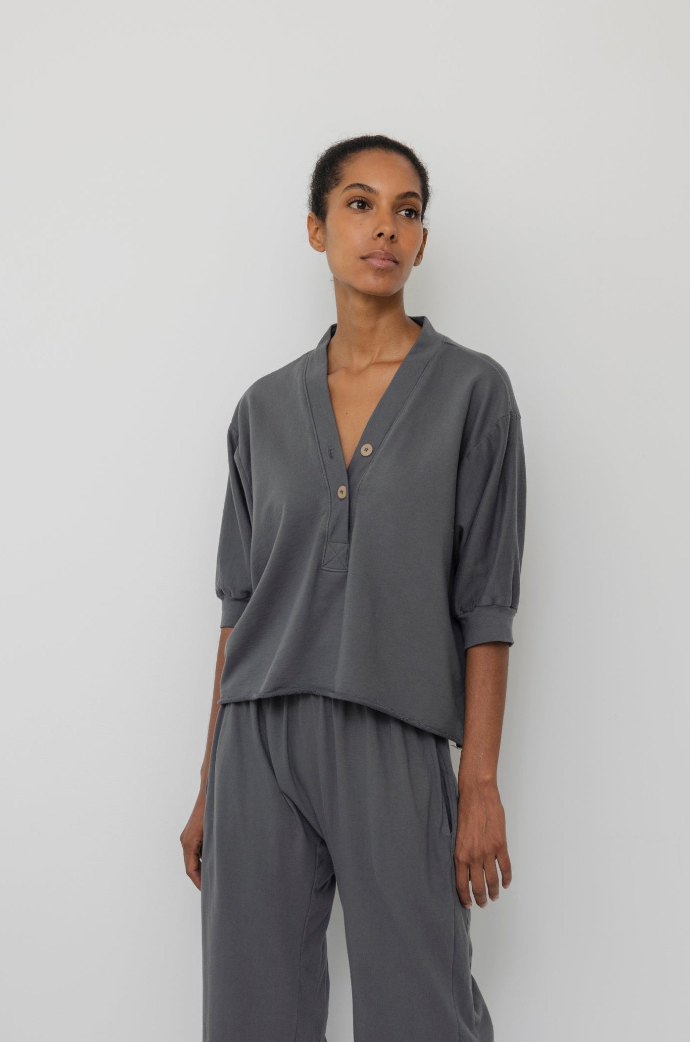 Short Sleeve Sweatshirt in Stone Organic Cotton