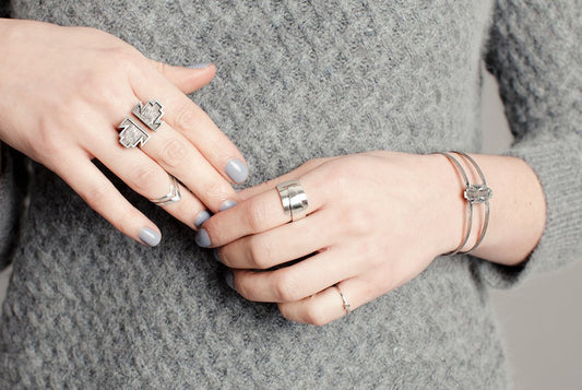 Gold Double Arrow Knuckle Ring