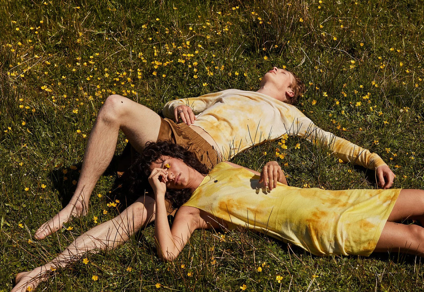 Goa Mens Ice Dye Cashmere Sweater in Yellow