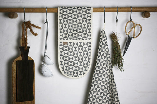 Hackney Double Oven Glove