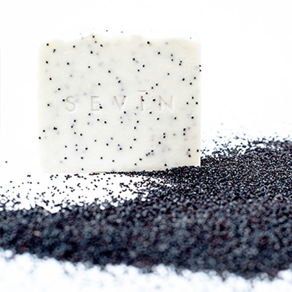 Porcelain White Scrub