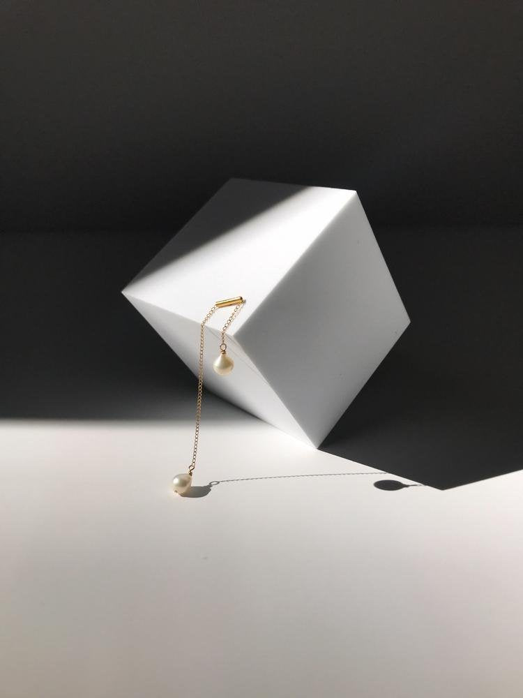 Twin Earrings With Rosebud Pearls