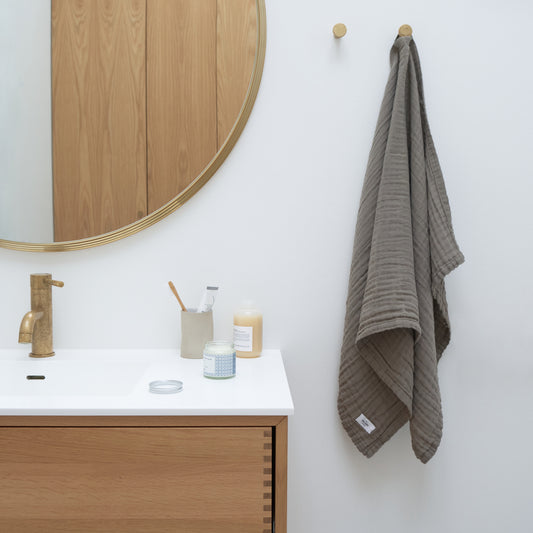 Fine Hand Towel in Clay
