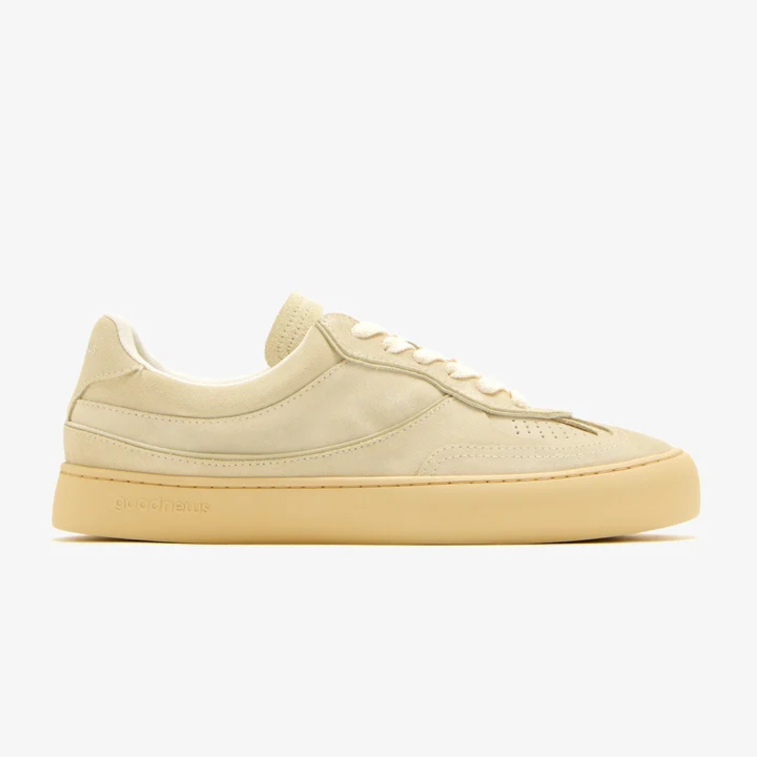 Lagoon Suede Sneakers in Sand