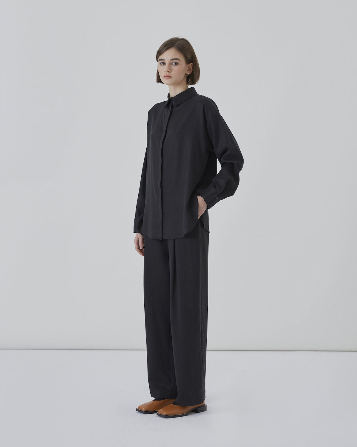 Beck Shirt in Black Tencel