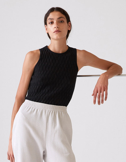 Sirkel Top in Black Cotton