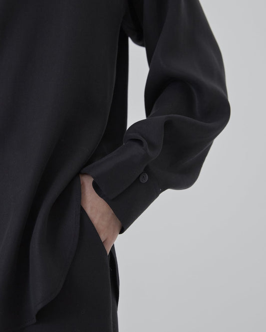 Beck Shirt in Black Tencel