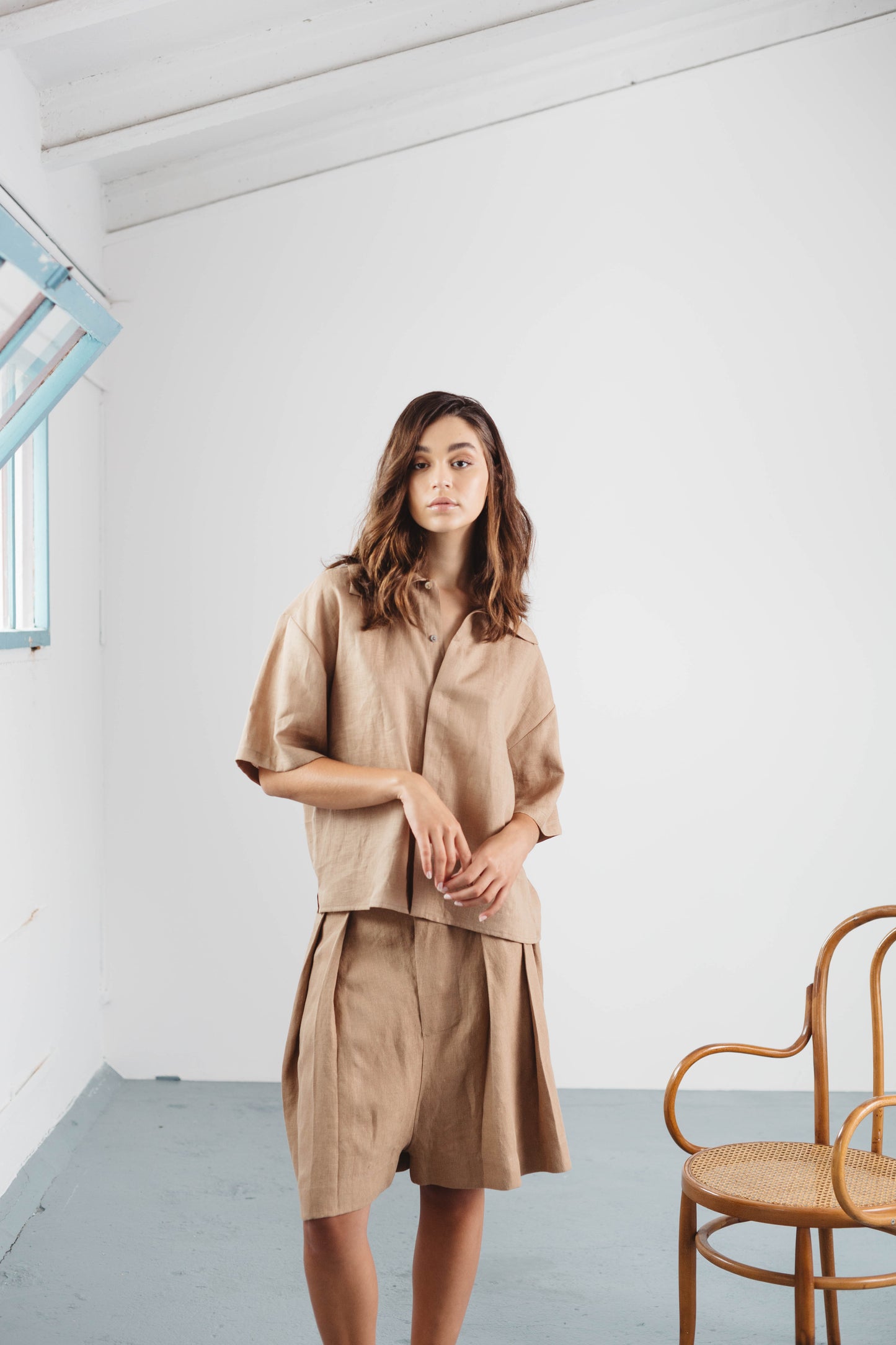 Mid Sleeve Linen Shirt in Camel