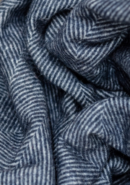 Recycled Wool Throw in Navy