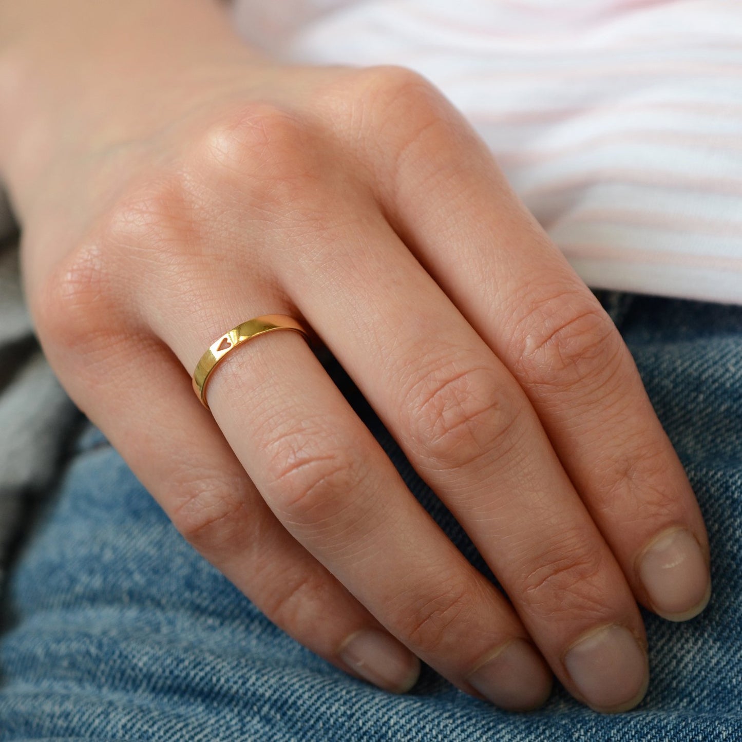 Feel The Love Gold Ring