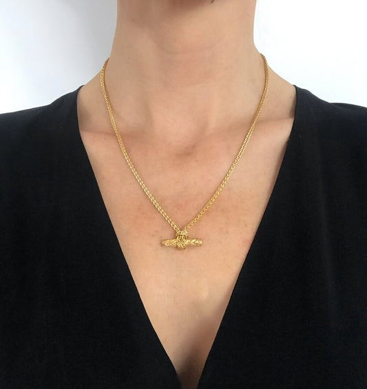Knotted T Bar Necklace in Gold