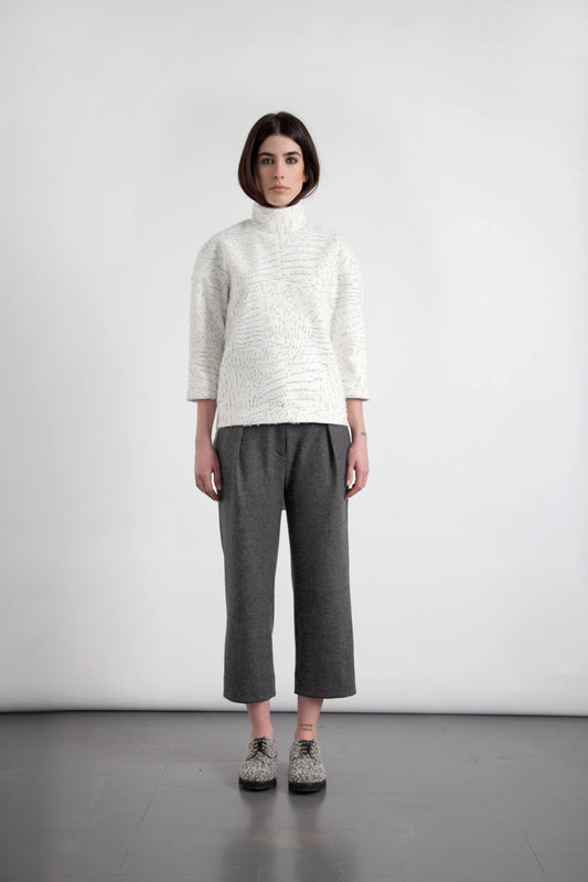 Cropped Wide Leg Trousers in Grey