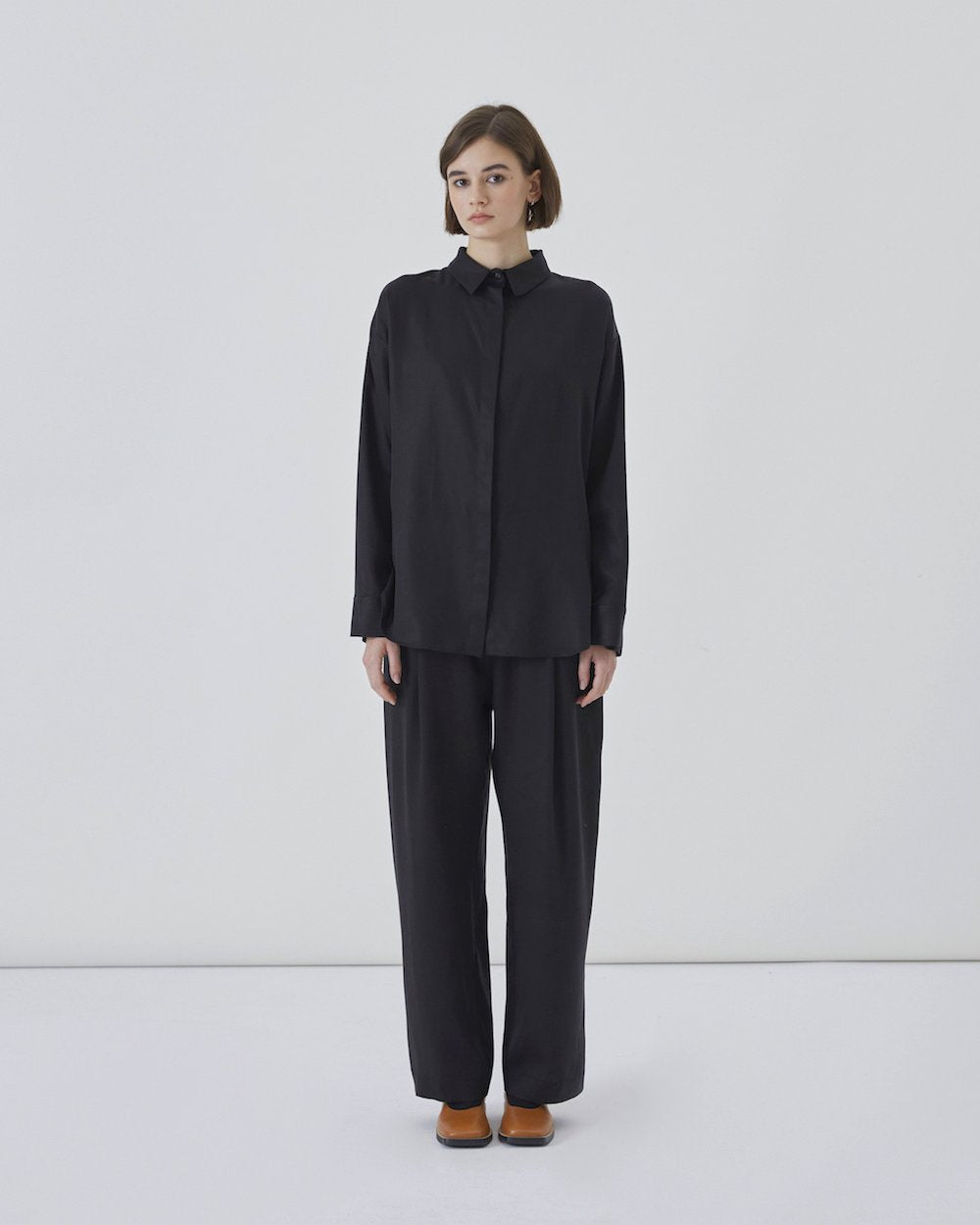 Beck Shirt in Black Tencel