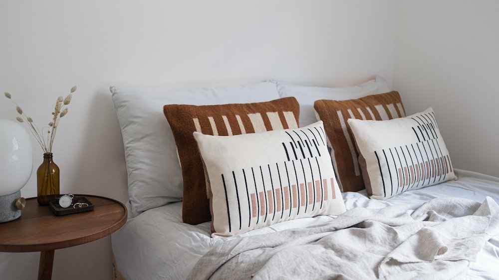 Parallel Cushion Off White