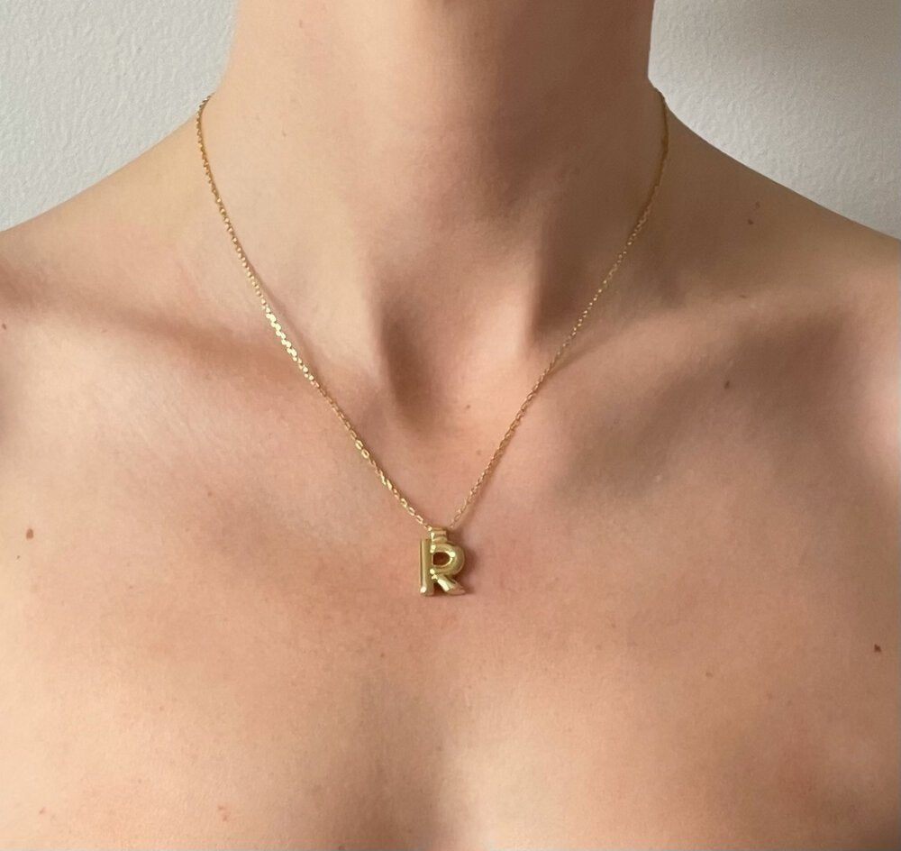 'J' 'O' 'R' 'S' Initial Pendant in Gold