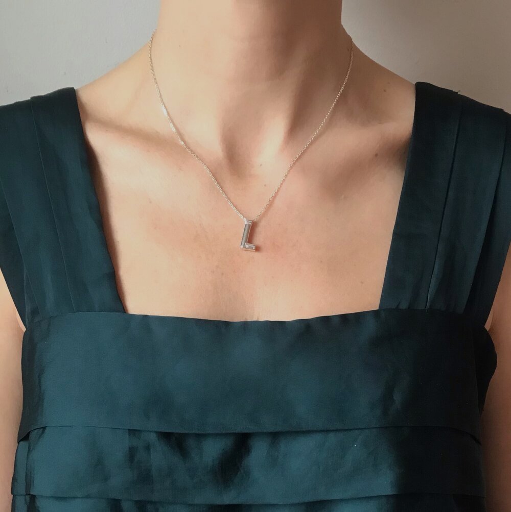 'J' 'L' 'O' 'R' Initial Pendant in Silver