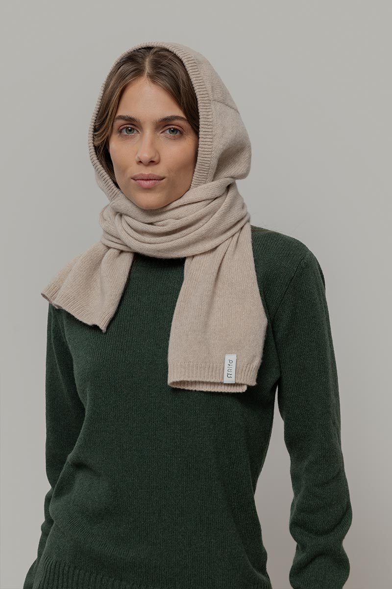 Ilenia Recycled Cashmere Hooded Scarf in Beige