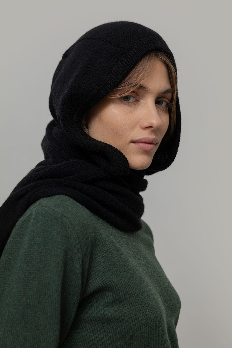 Ilenia Recycled Cashmere Hooded Scarf in Black