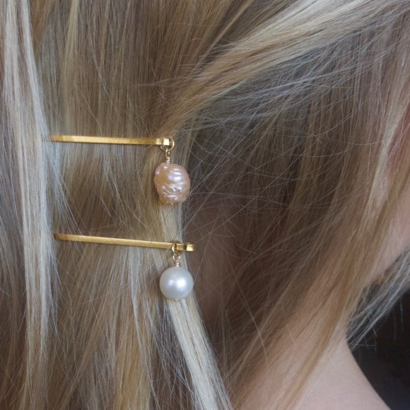 Rosebud Pearl Hair Pin | The Collaborative Store