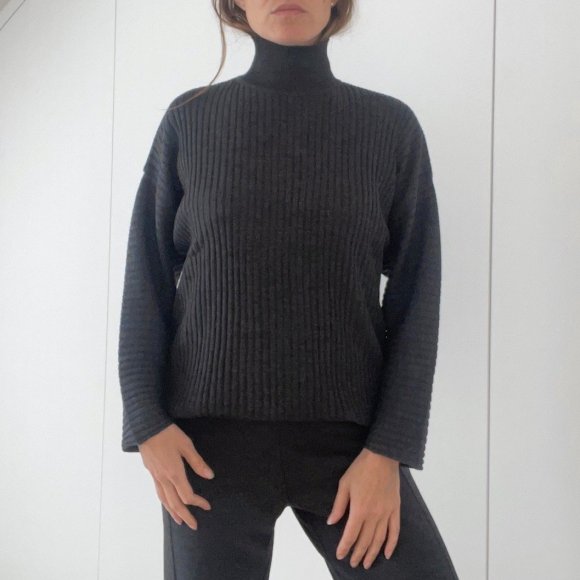 Rami Ribbed Merino Sweater in Charcoal | The Collaborative Store