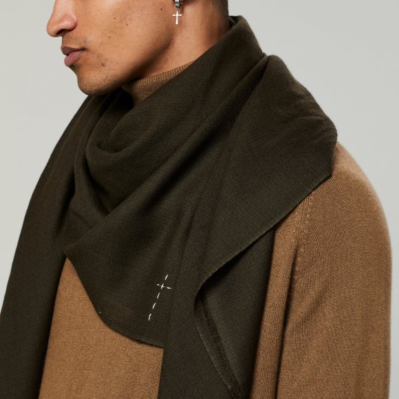 Large Woven Cashmere Scarf in Moss Green | The Collaborative Store