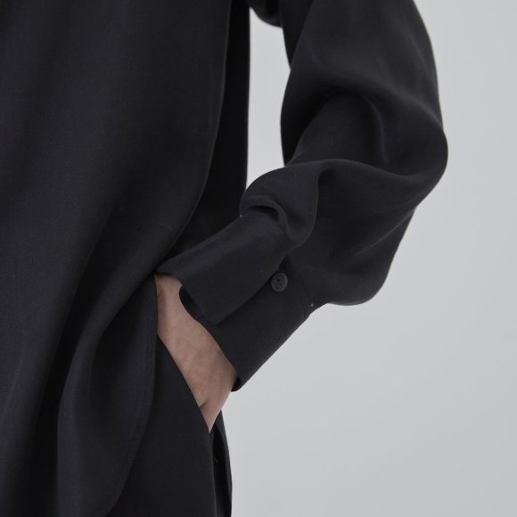 Beck Shirt in Black Tencel | The Collaborative Store
